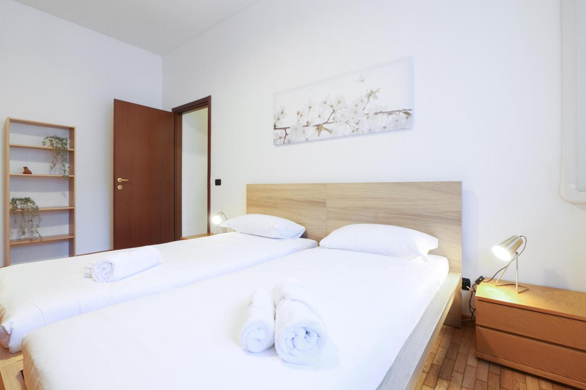 Primopiano - Venezuela Apartment Милано Екстериор снимка