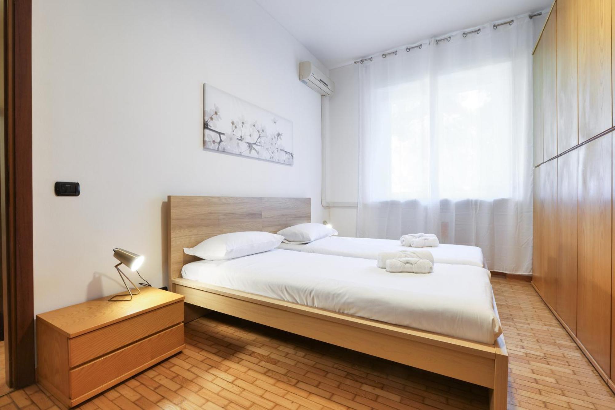 Primopiano - Venezuela Apartment Милано Екстериор снимка